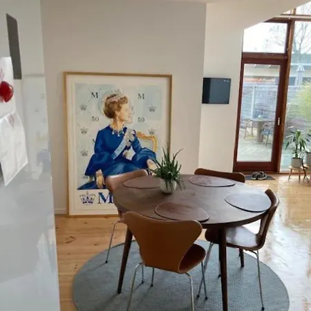 شقة Moderne Og Raekkehus I هيرنينغ