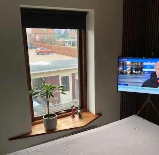 Moderne Og Raekkehus I *
